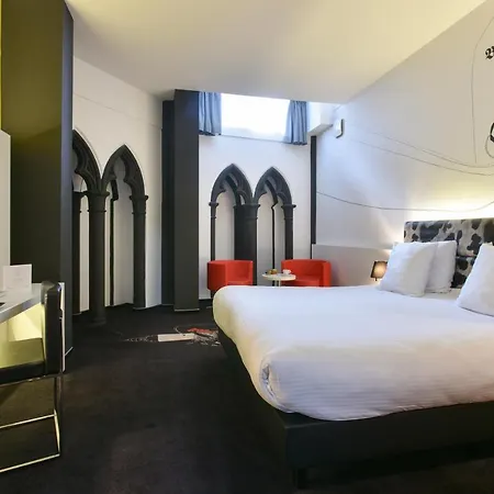 Martin's Dream Hotel