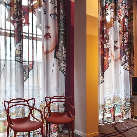 Martin'S Dream Hotel Mons