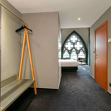 Martin's Dream Hotel